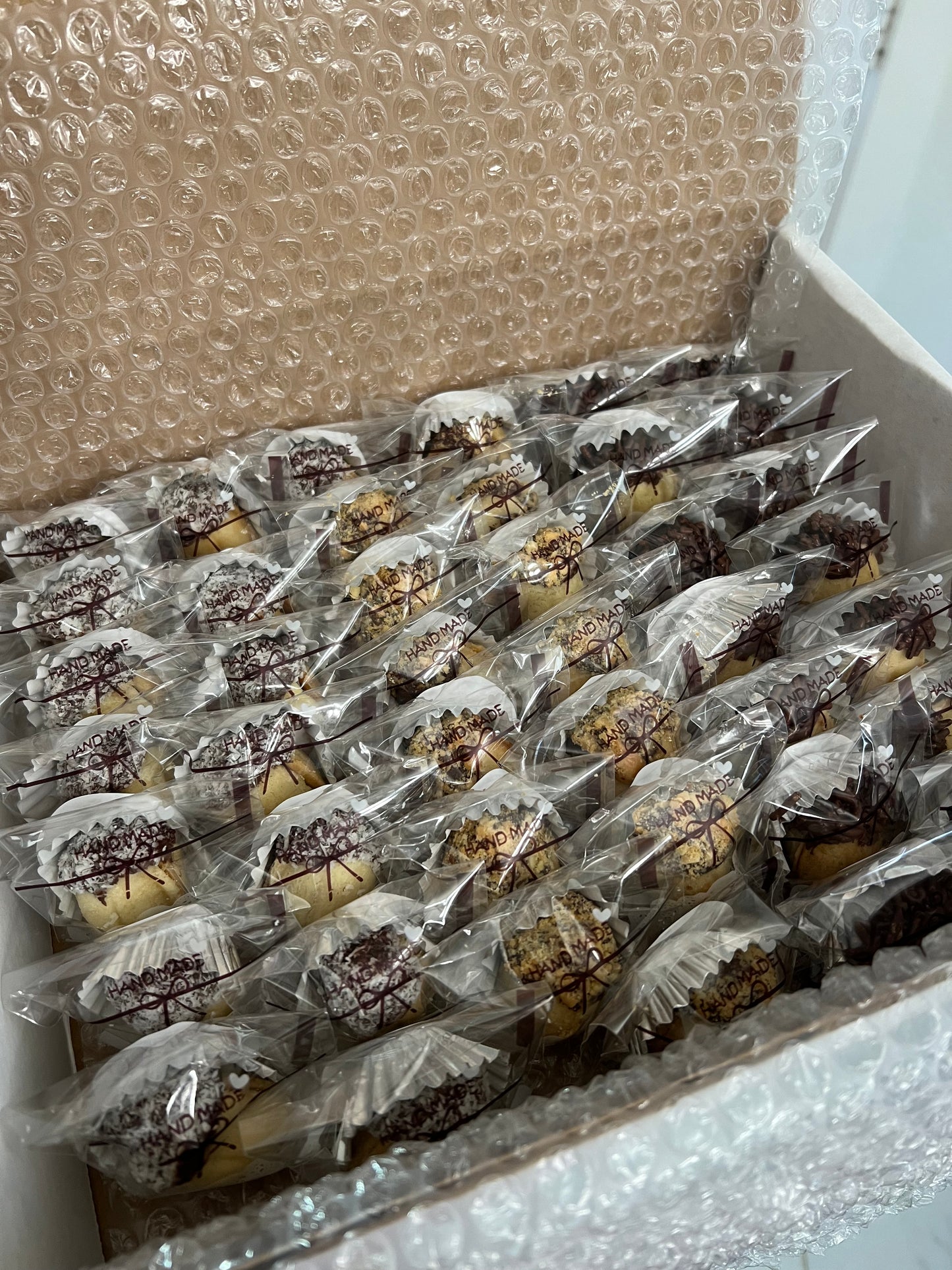 Mix Box (Nutella, Caramel, and Coffee Cookies)